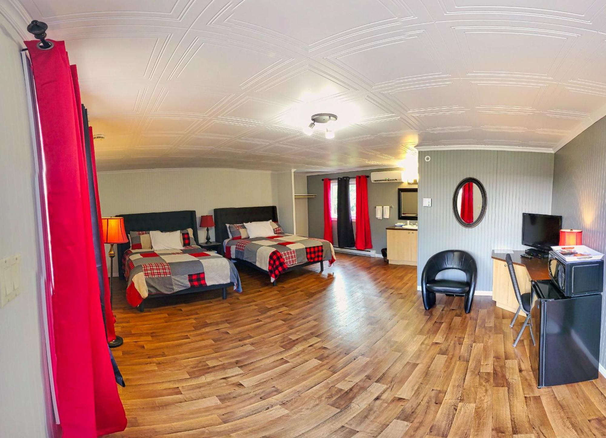 Motel Au Vieux Frontenac Thetford Mines Eksteriør billede
